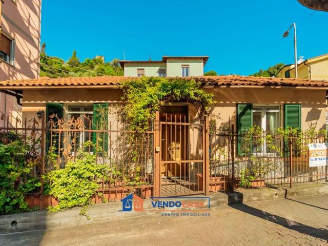 Casa in vendita a Vadino, Albenga