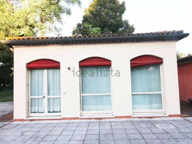 Casa in vendita a Ferrara, Reggio Emilia