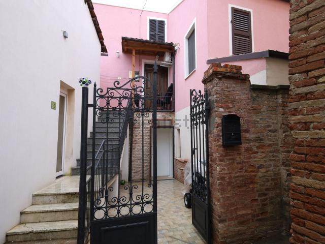 Casa in vendita a Notaresco, Abruzzo