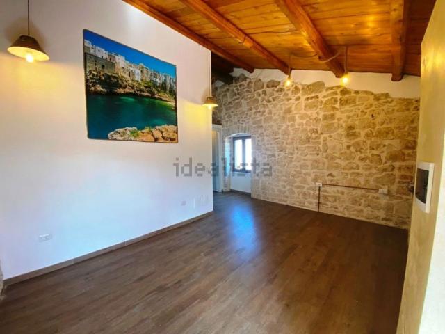 Casa in vendita a Puglia, Bari
