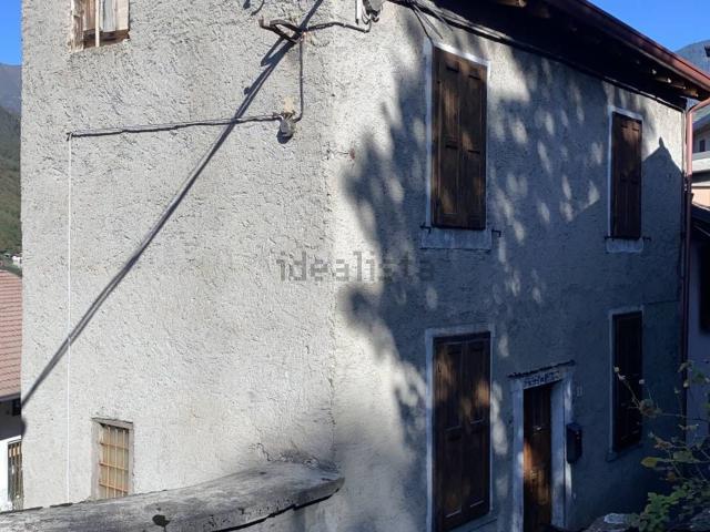 Casa in vendita a Comunità montana della valle Camonica, Cedegolo