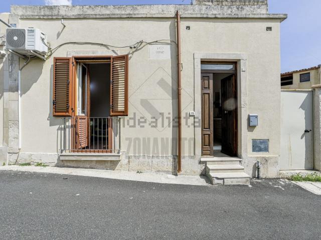 Casa in vendita a Noto, Siracusa
