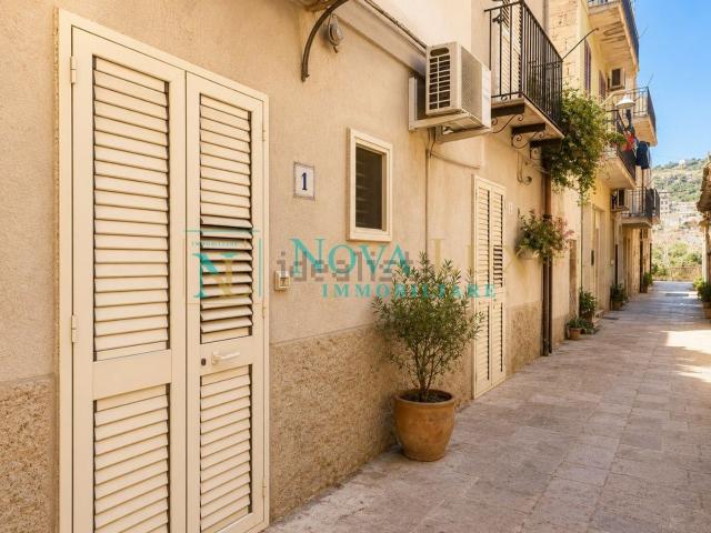 Casa in vendita a Balata, Cava D'aliga