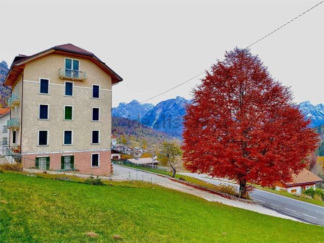 Casa in vendita a Voltago Agordino, Veneto