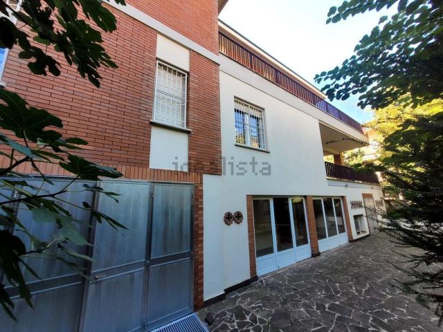 Casa in vendita a Infrangibile, Piacenza