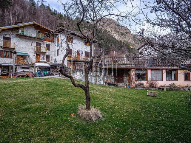 Casa in vendita a Antey Saint André, Aosta