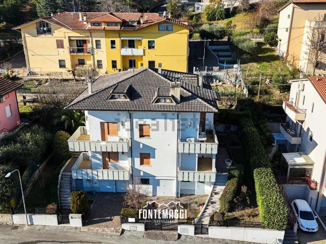 Casa in vendita a La Valle, Marche