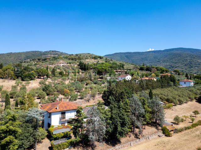 Casa in vendita a Tavarnelle-Sant'Eusebio, Cortona