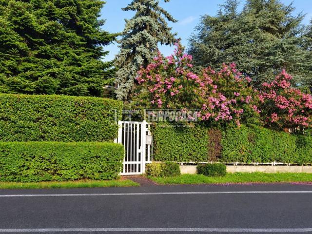Casa in vendita a Arosio, Lombardia