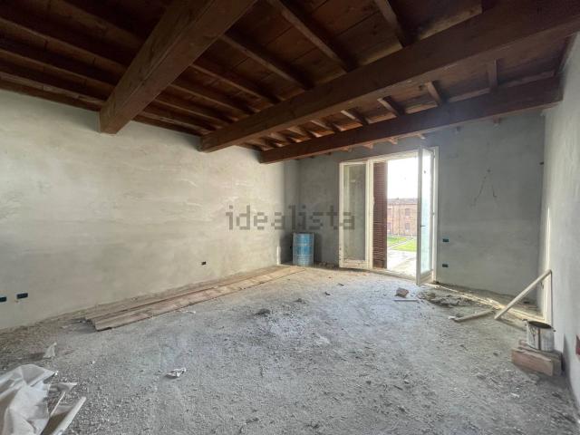 Casa in vendita a Ferrara, Reggio Emilia
