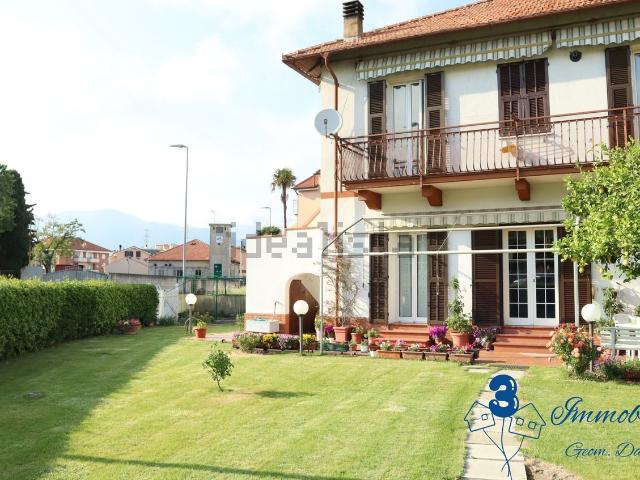 Casa in vendita a Albenga, Liguria