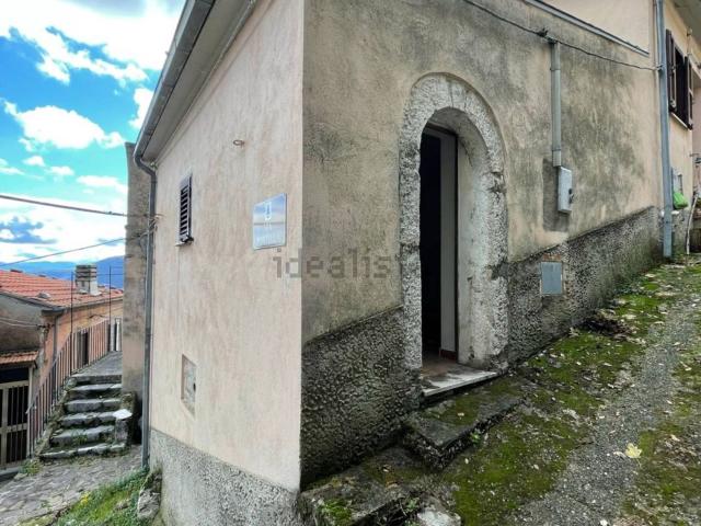Casa in vendita a Castelnuovo al Volturno, Rocchetta a Volturno