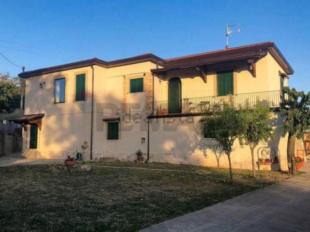 Casa in vendita a Terre dell’Ufita, Fontanarosa