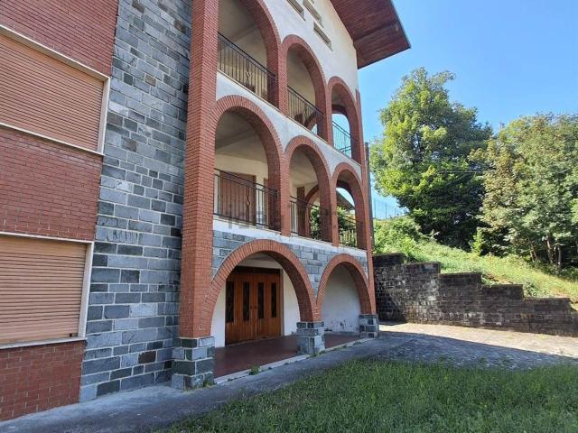 Casa in vendita a Ferriere, Reggio Emilia
