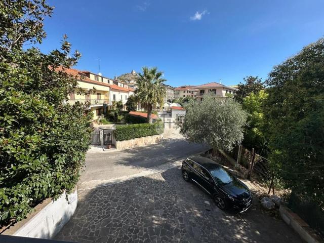 Casa in vendita a Montesarchio, Benevento