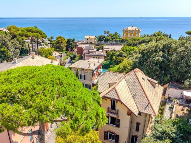 Casa in vendita a Quarto dei Mille, Genova