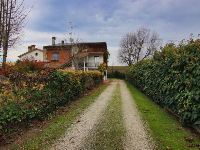 Casa in vendita a Unione dei comuni del Sorbara, Bomporto