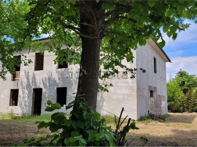 Casa in vendita a Unione di Comuni della Romagna Forlivese, Quattro