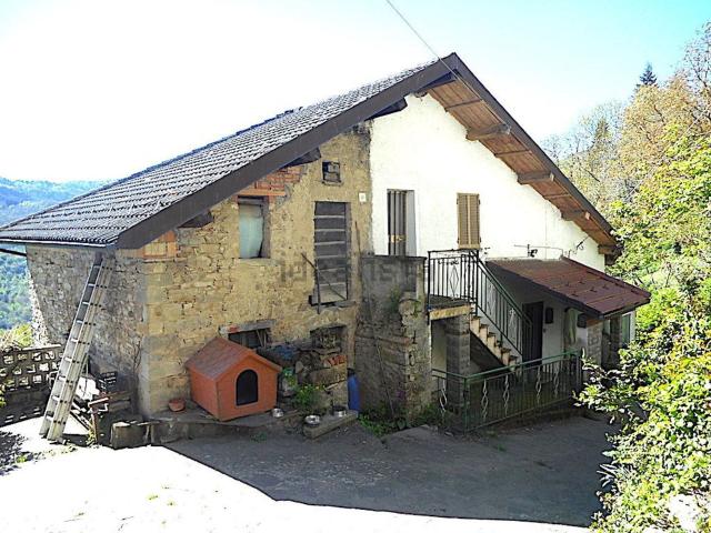 Casa in vendita a Borgo Val Di Taro, Reggio Emilia