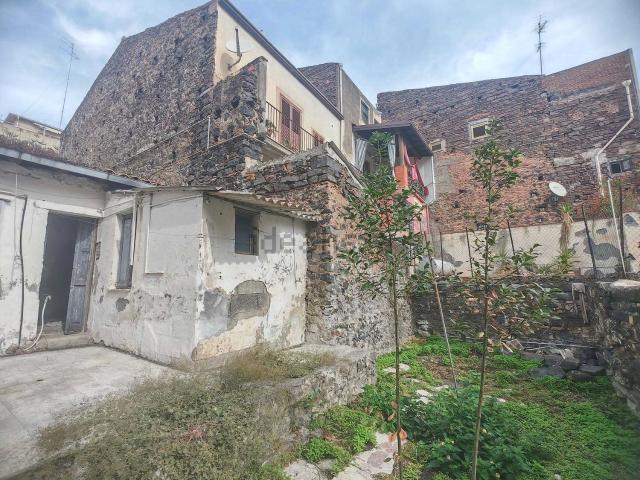 Casa in vendita a Picanello, Catania