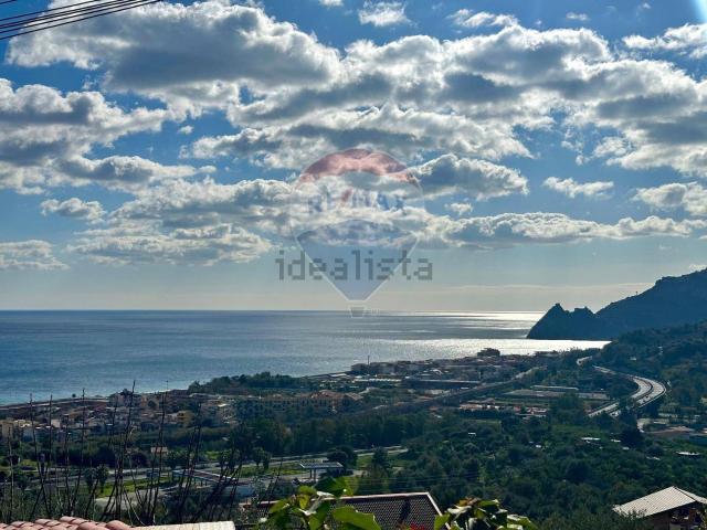 Casa in vendita a Santa Teresa Di Riva, Sicilia