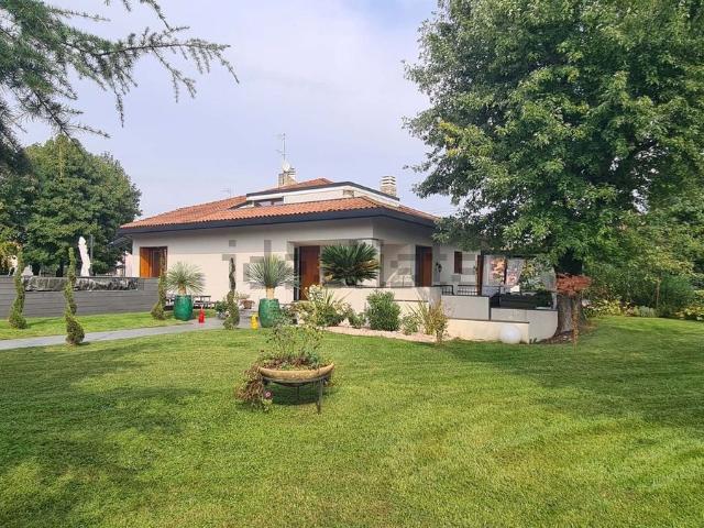 Casa in vendita a Manerbio, Brescia