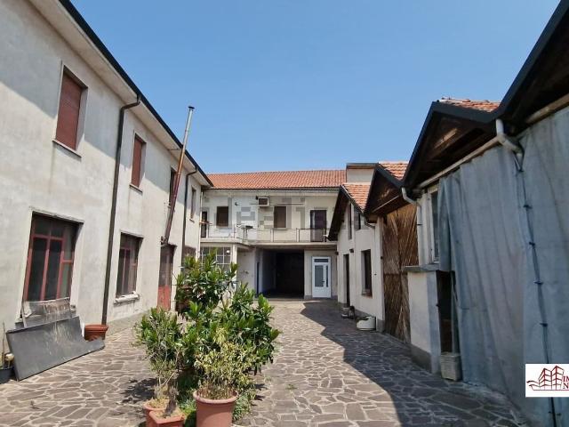 Casa in vendita a Roveda, Sedriano