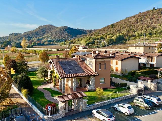 Casa in vendita a Ronco, Gussago
