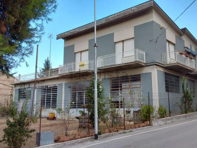Casa in vendita a Marche, Macerata