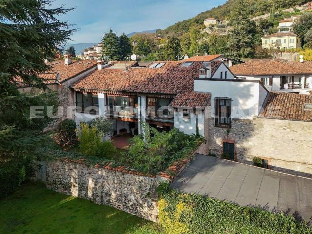 Casa in vendita a Zona Nord, Brescia