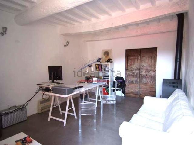 Casa in vendita a Palazzo Del Pero, Toscana