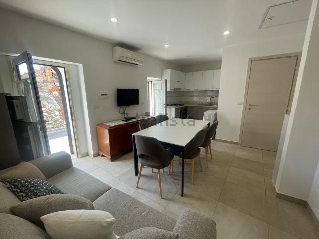 Casa in vendita a Tracoccia, Valdina