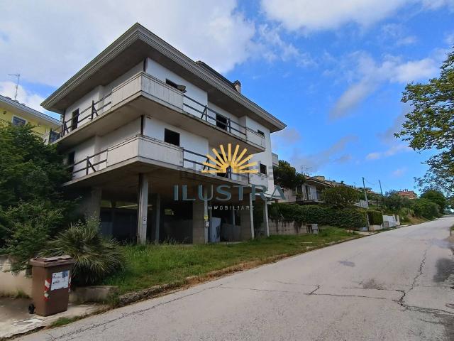 Casa in vendita a Marche, Ascoli Piceno