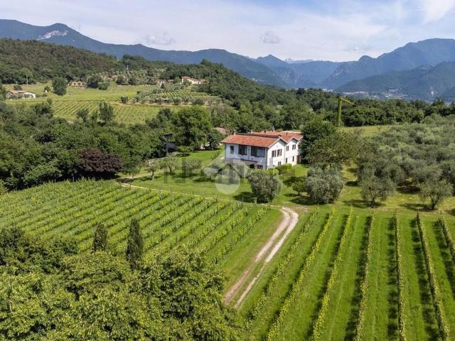 Casa in vendita a Castello, Puegnago