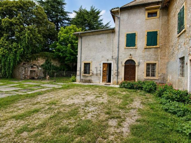Casa in vendita a San Pietro In Cariano, Veneto