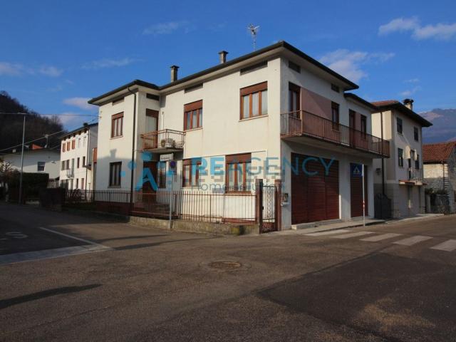 Casa in vendita a Torrebelvicino, Veneto