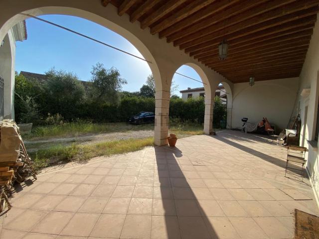 Casa in vendita a Zona Sud, Brescia