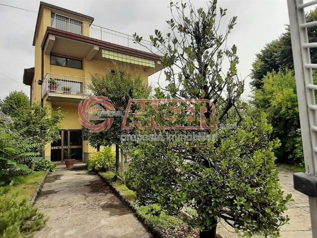 Casa in vendita a Monticello, Lombardia