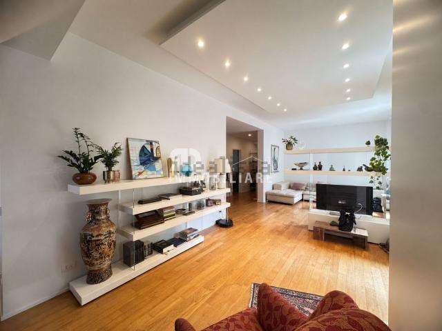 Casa in vendita a Riccione, Reggio Emilia