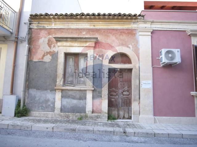 Casa in vendita a Canicattini Bagni, Sicilia