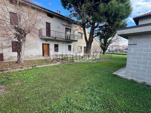 Casa in vendita a Rovello Porro, Lombardia