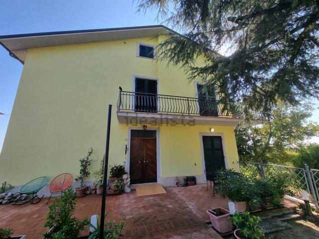 Casa in vendita a Marche, Macerata