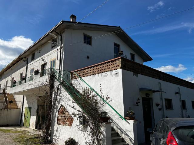 Casa in vendita a Pianella, Abruzzo