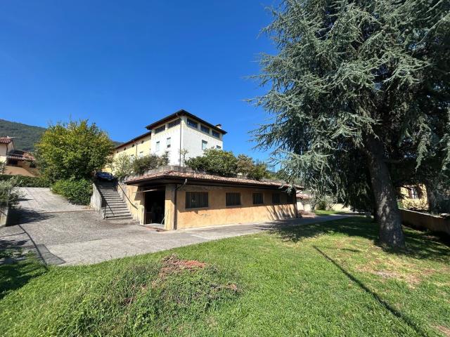 Casa in vendita a Colombaro, Corte Franca