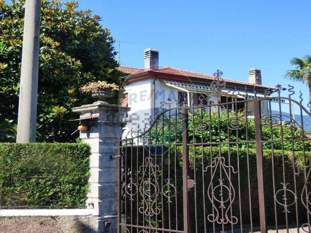 Casa in vendita a Unione dei comuni del Medio Verbano, Leggiuno