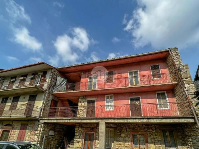 Casa in vendita a Grumello del Monte, Bergamo