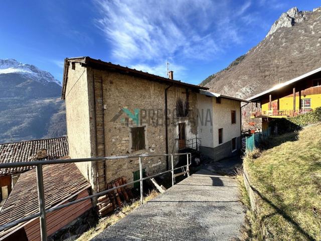 Casa in vendita a Ardesio, Lombardia