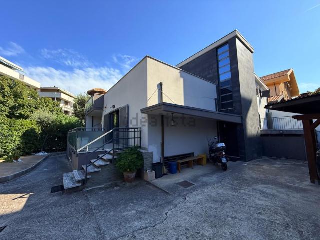 Casa in vendita a Rancitelli, Pescara