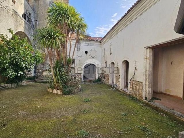 Casa in vendita a Borgo Fontanelle, Montesarchio