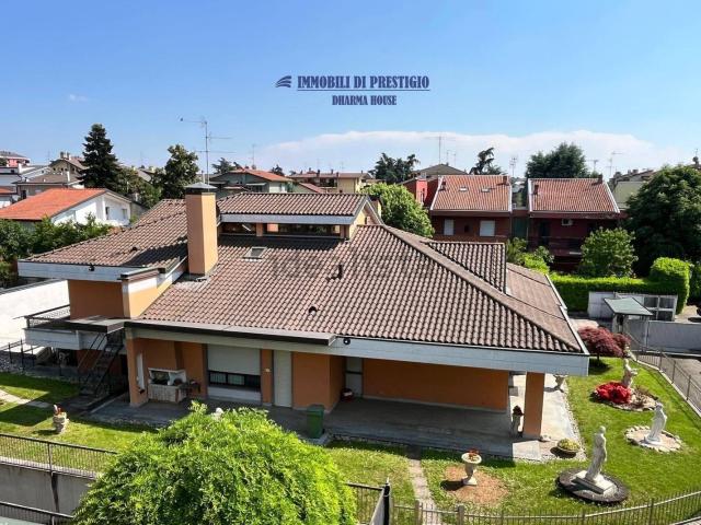 Casa in vendita a Cernusco Sul Naviglio, Lombardia
